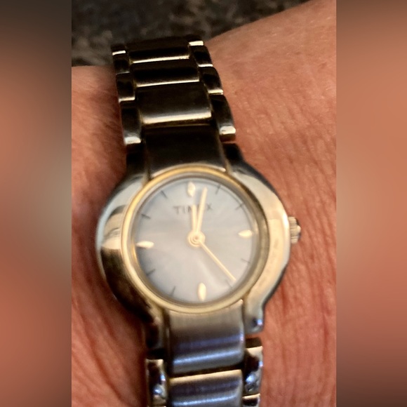 TIMEX WATCH - Picture 8 of 11